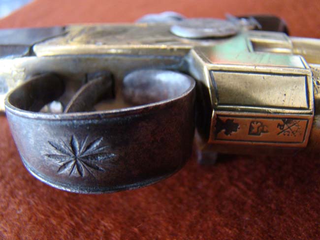 A fine British flintlock Naval Officer's over and under barreled flintlock pistol circa 1800-1810 — image 7